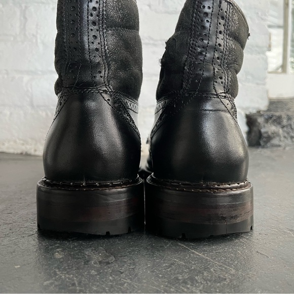 Johnston & Murphy Jennings Boot, black wingtip, shearling lined, lug sole 8M - Picture 2 of 7